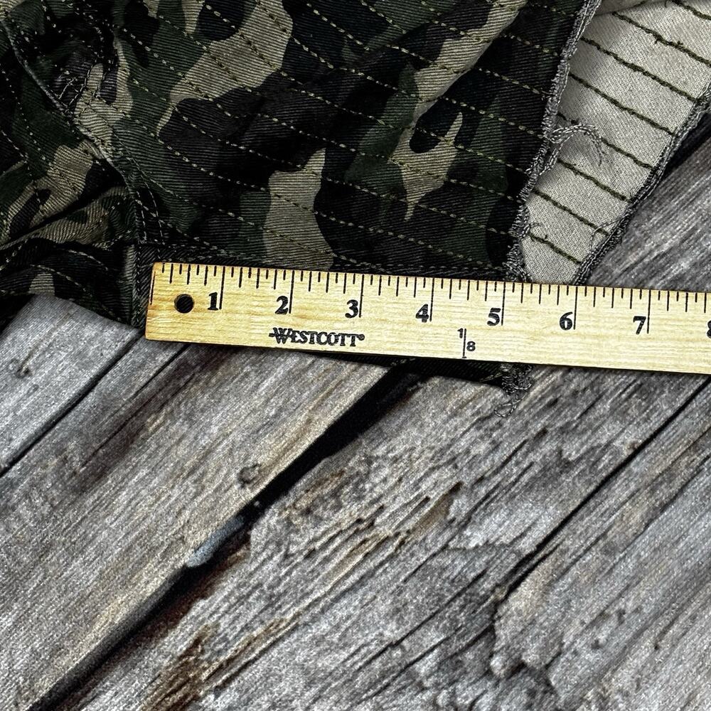 Fashion Nova Men's Camo Cut Off Stretchy Shorts Size 30 - Picture 4 of 5